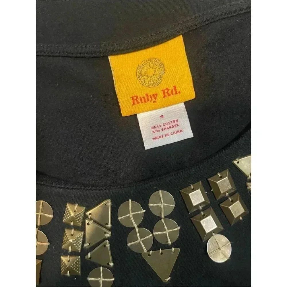 Ruby Red Size Small 3/4 Sleeves Black Top Metalli… - image 4